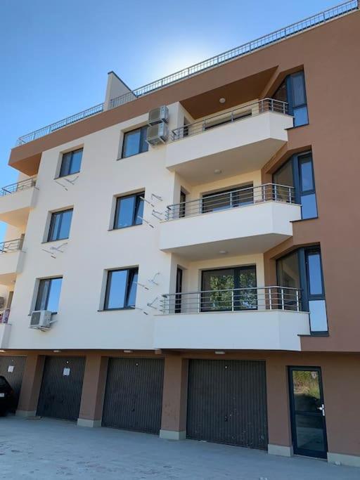 Rowing Base Apartment Plovdiv Esterno foto